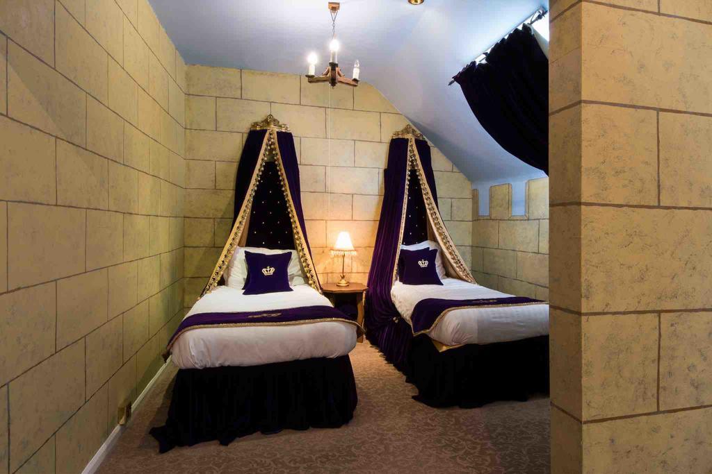 לאנרווסט Maenan Abbey Hotel מראה חיצוני תמונה
